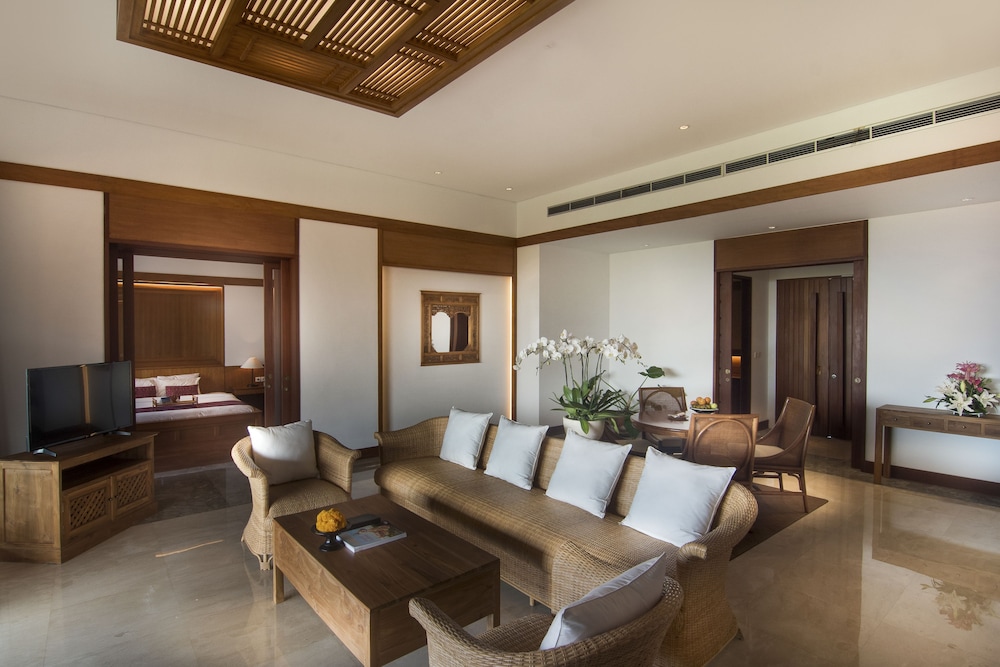 Sadara Resort 38/70