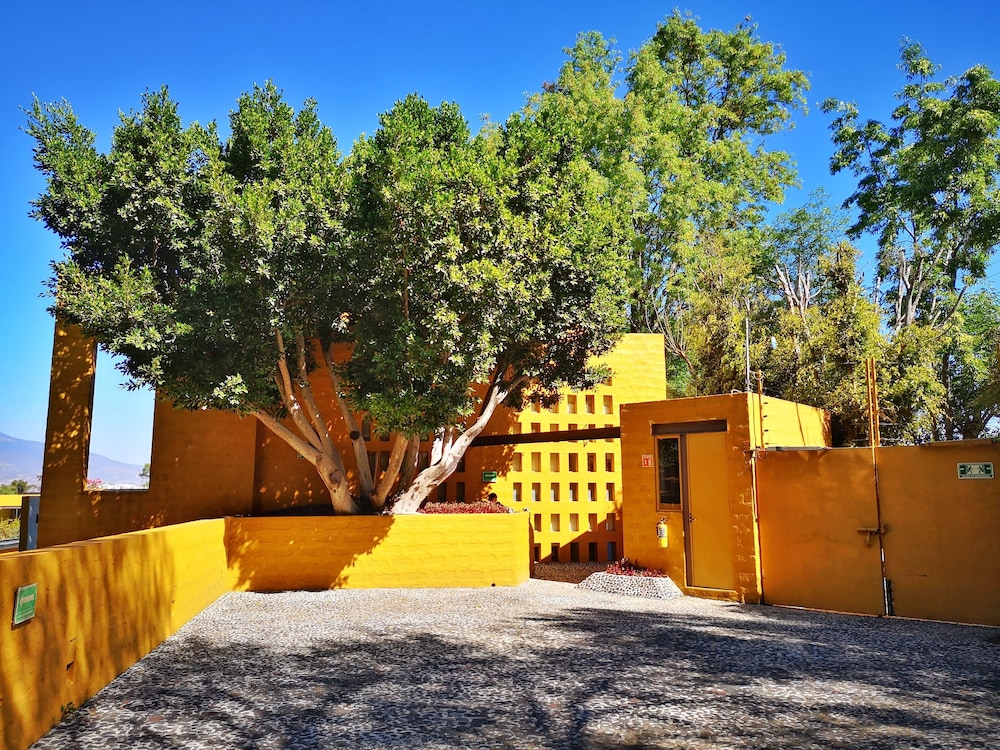 Casa en el Campo Hotel &amp; Spa 67/71
