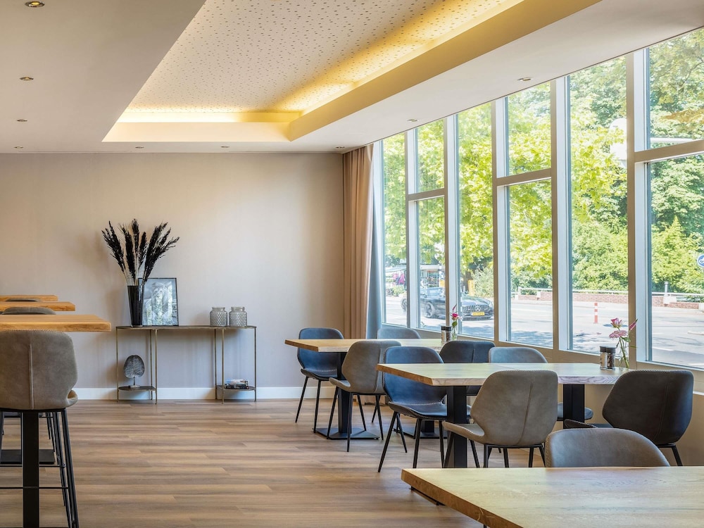 IBIS UTRECHT 34/61