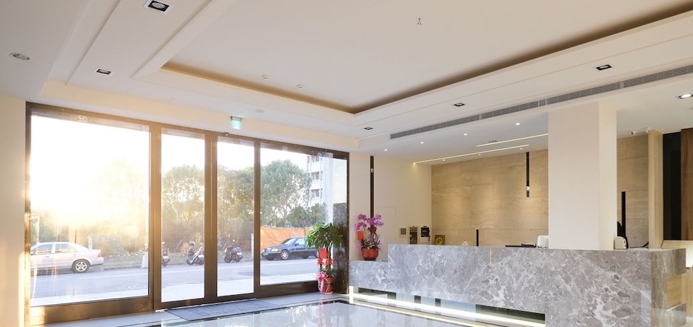 Yu Chun Hotel 8/40