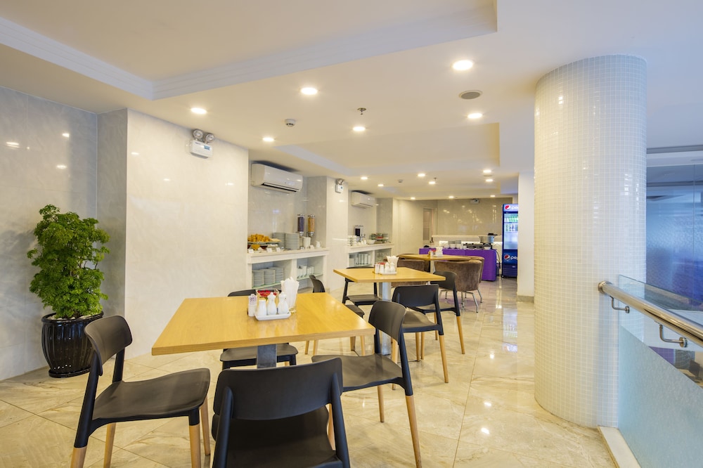TTC Hotel Airport 45/60
