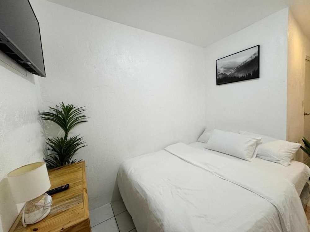 Westcoast Guest House 5/50