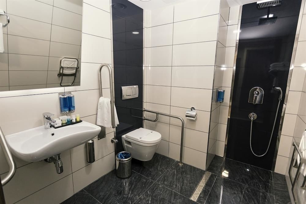 Fesa Business Hotel 27/67