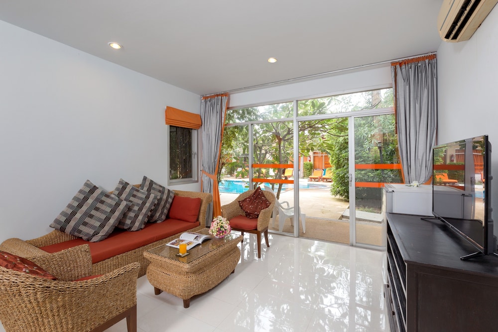Phuket Sea Resort 22/50