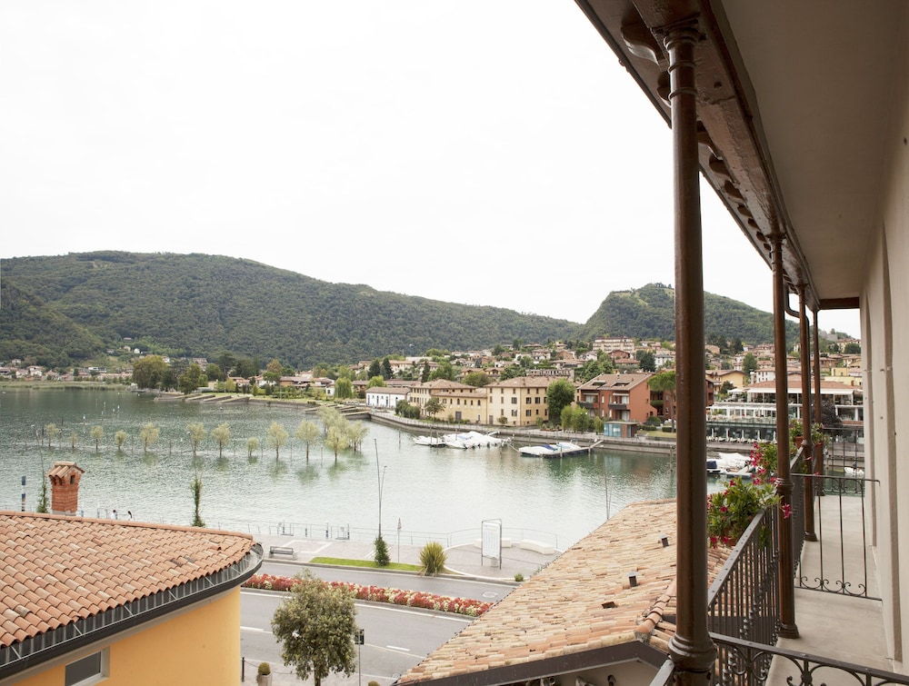 HOTEL SEBINO 27/28