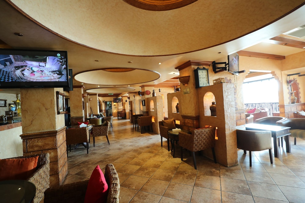 OYO 112 Semiramis Hotel 44/45