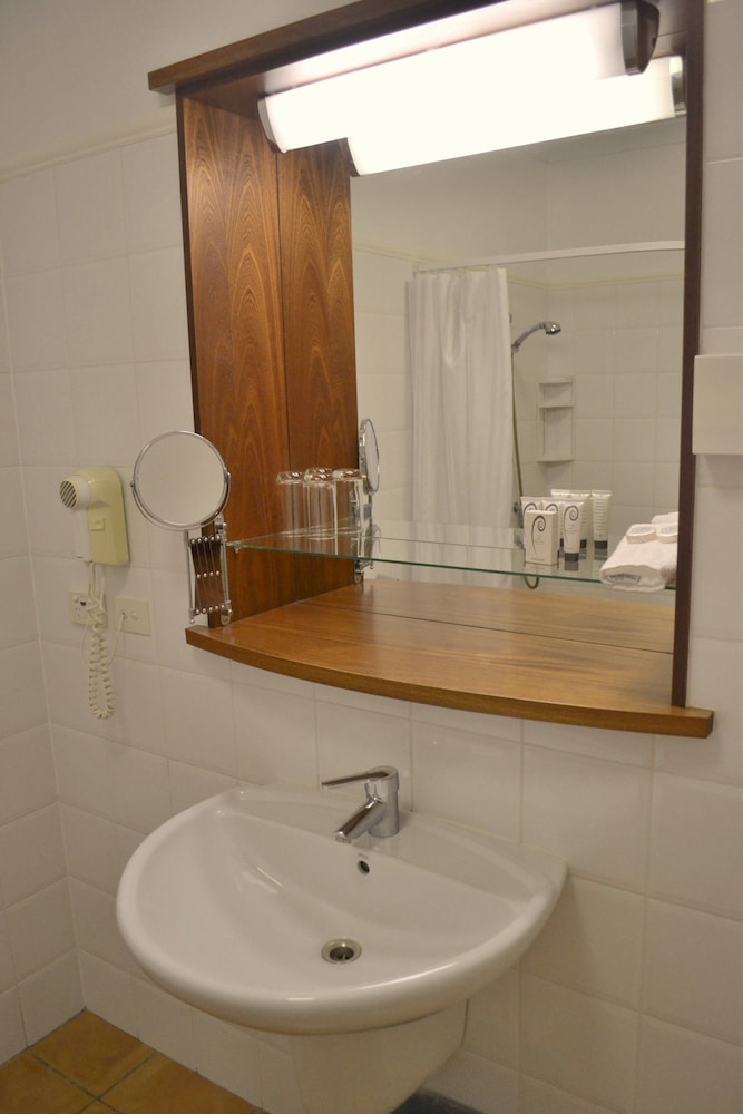 Distinction Palmerston North Hotel Conference Centre 24/59