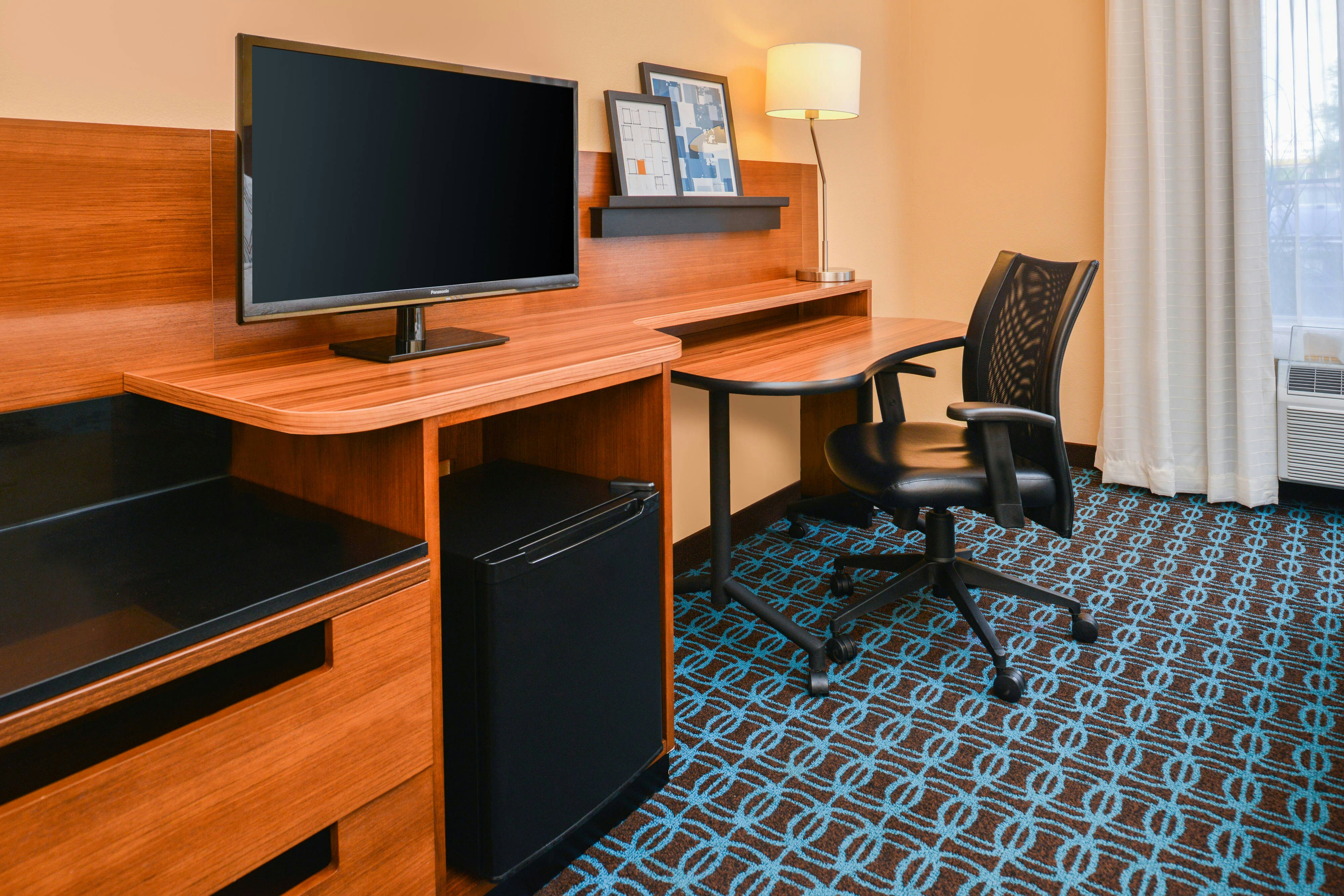 Fairfield Inn and Suites Beaumont 21/25