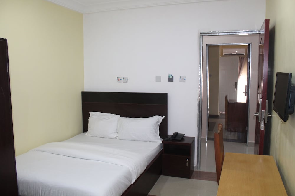 Dayspring Hotel 1 5/21