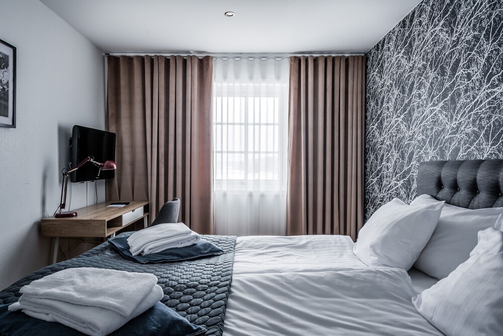 Best Western Hedasen 12/50