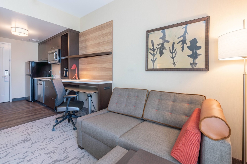 TownePlace Suites by Marriott Agoura Hills 30/50