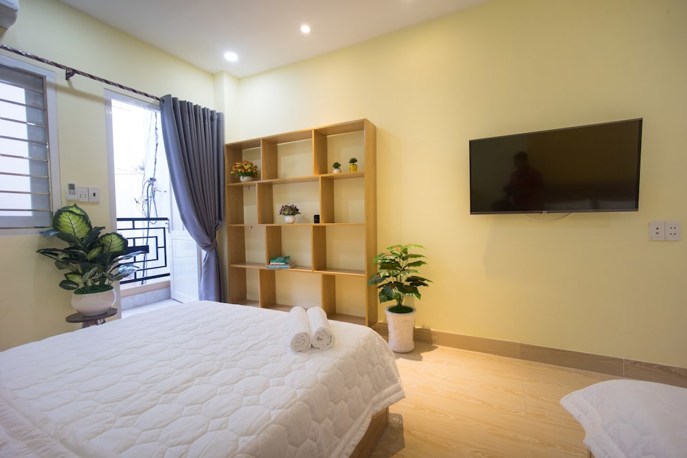 Language Exchange Hostel 1 11/23