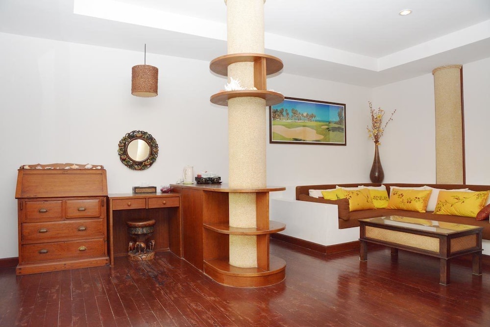 RedDoorz Plus Evergreen Boutique Hotel 42/53