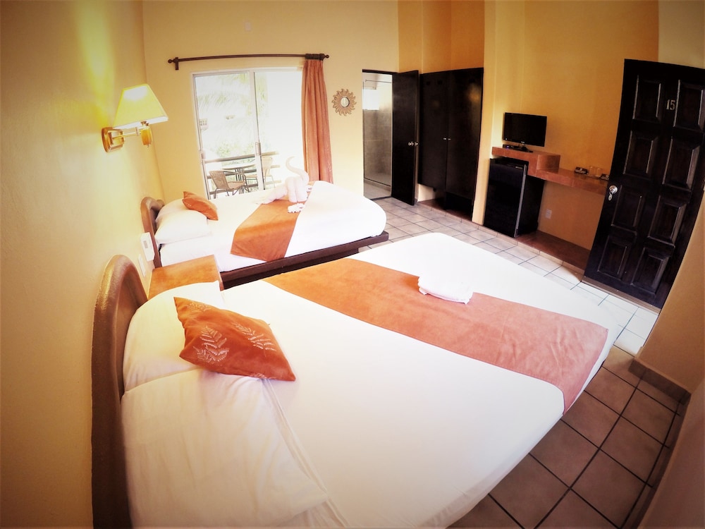 Hotel Lunasol 28/71