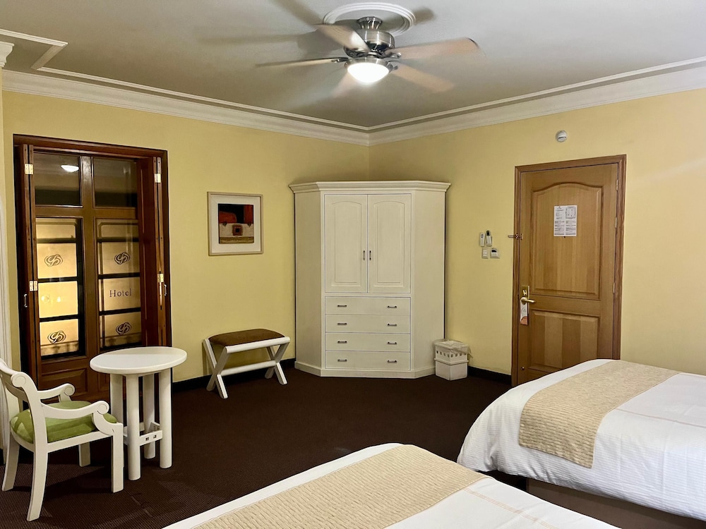 غرفة قياسية بسريرين مزدوجين، Gran Hotel de Queretaro 8/10