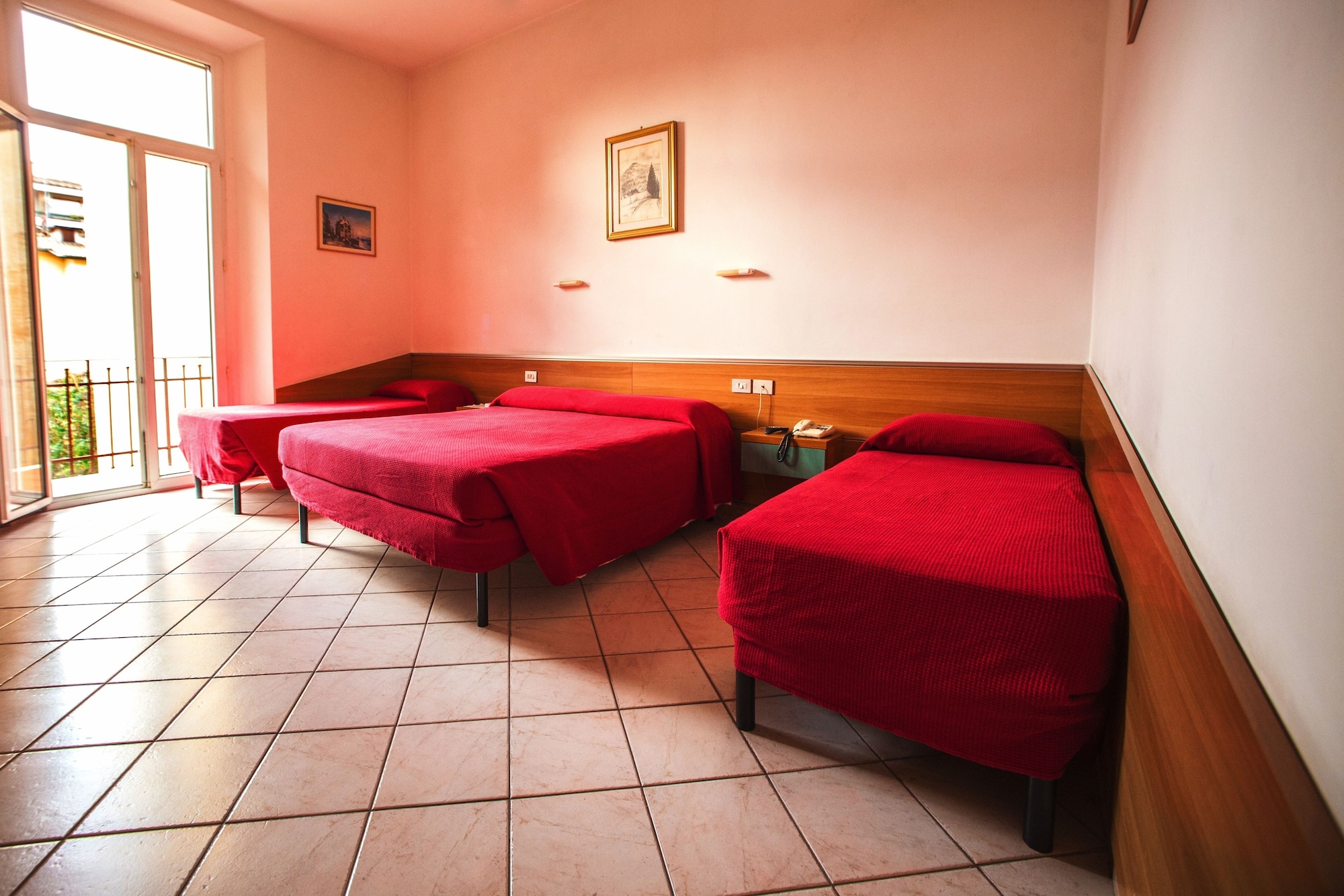 ROOM, QUADRUPLE, BALCONY