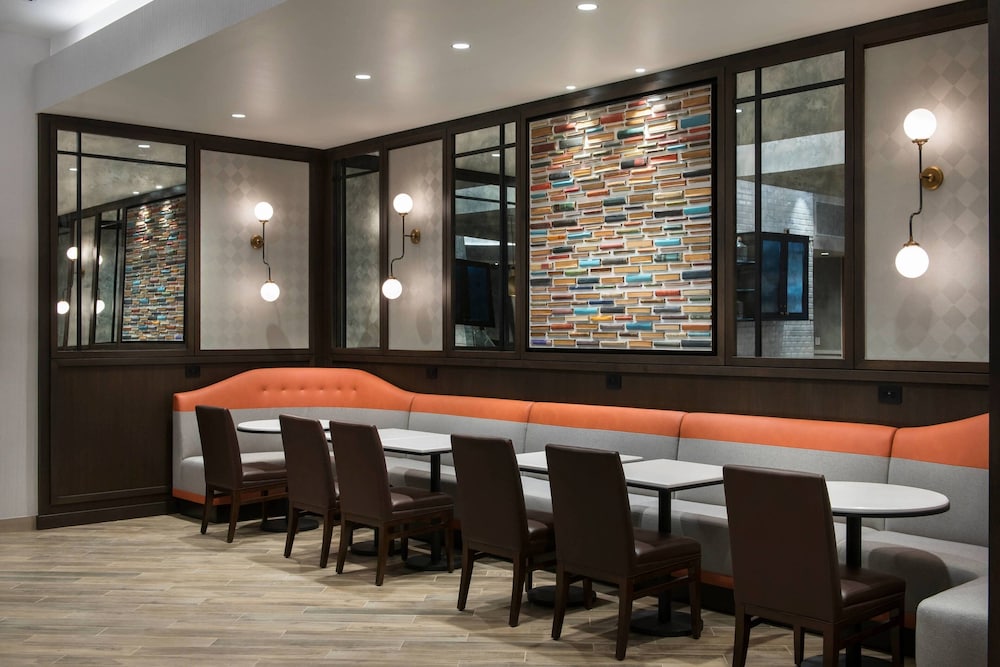 MARRIOTT COPLEY PLACE 44/53