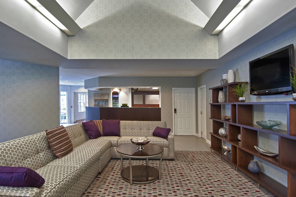 Residence Inn Boston Foxborough 14/25