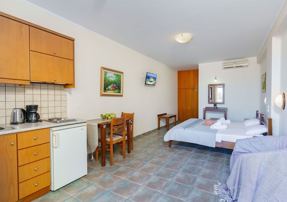Sun Rise Suites Hotel 18/33