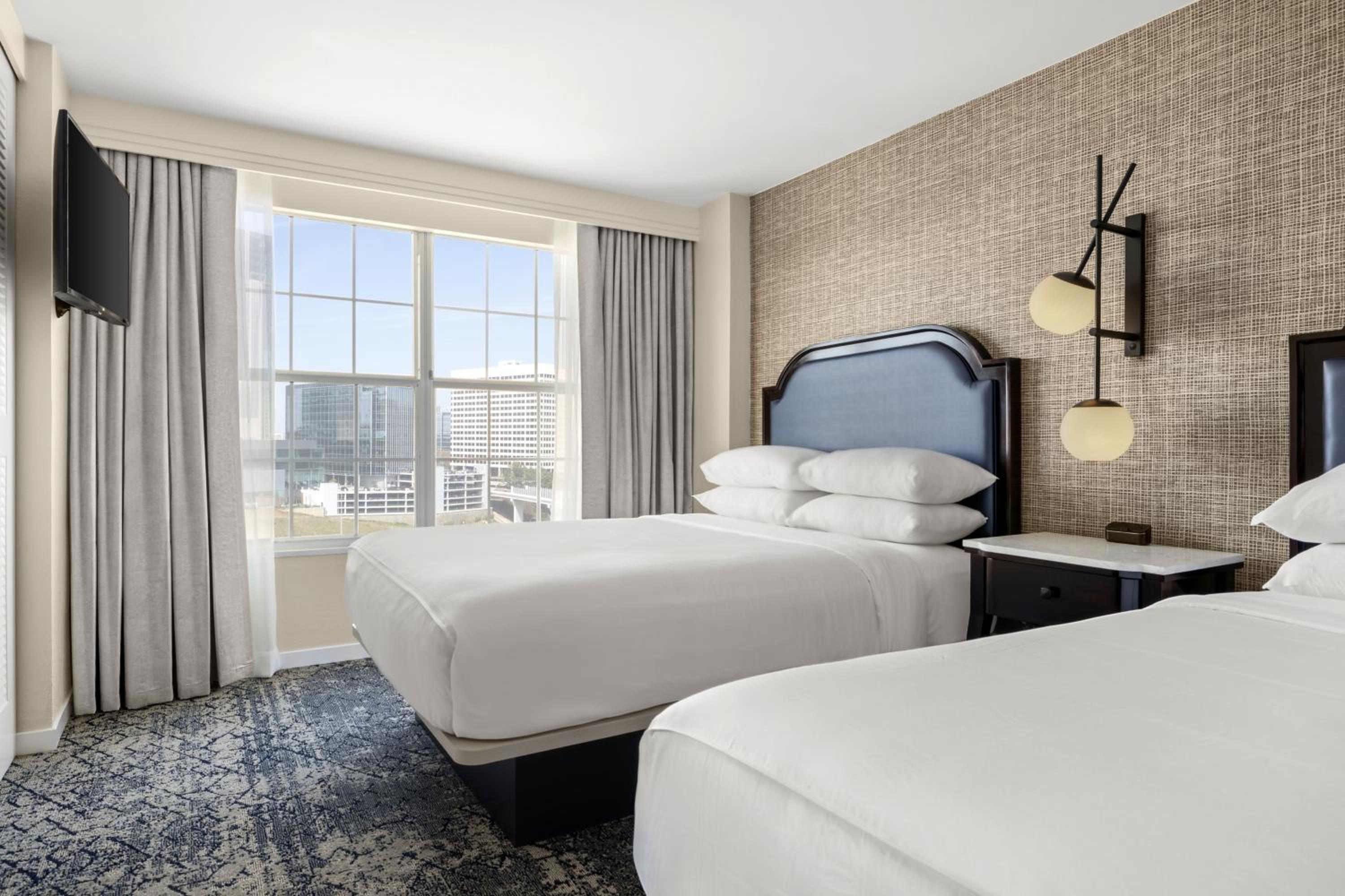 Room at Sheraton Suites Galleria Atlanta, ATLANTA - GA