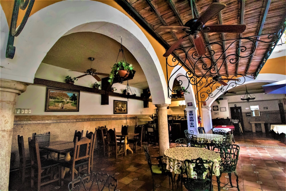 Hotel Caribe Merida Yucatan by Kavia 34/49