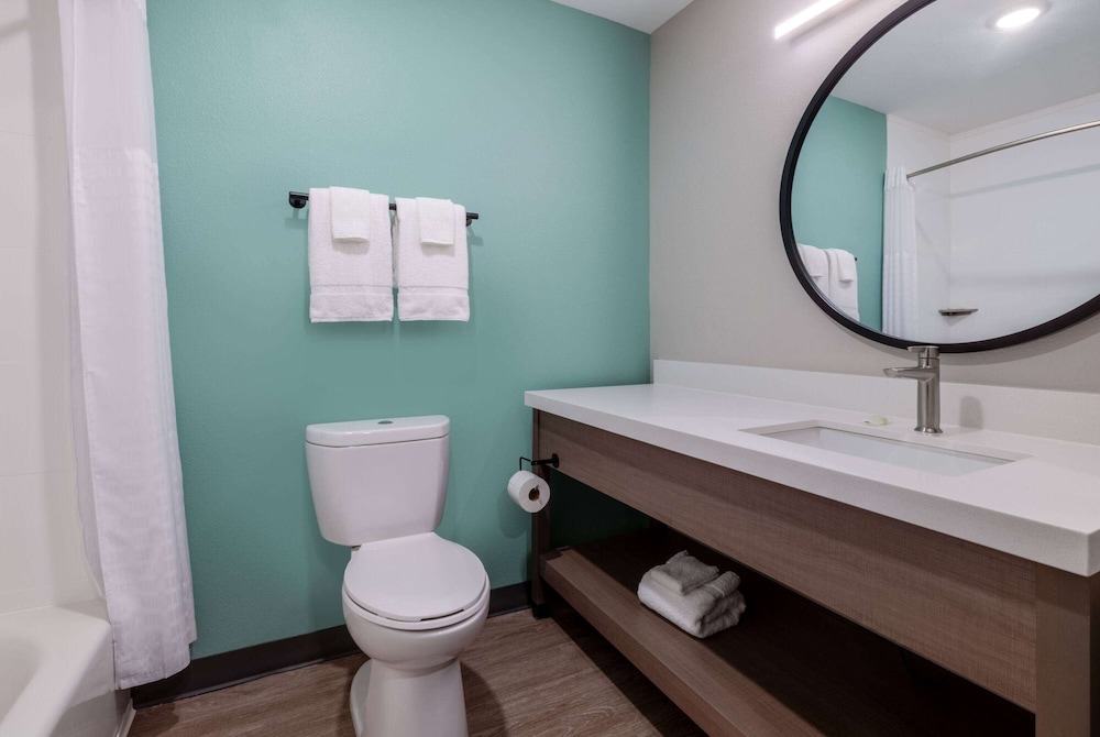 ECHO Suites Extended Stay by Wyndham Johnson City Medical CR 62/69