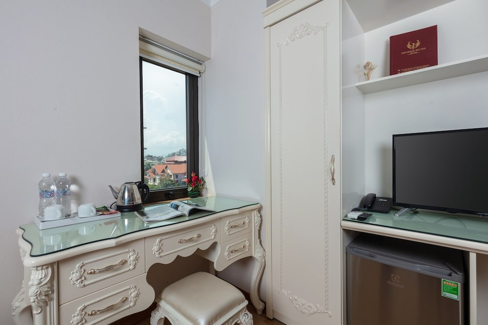 Phoenix Hotel Ha Long 43/50