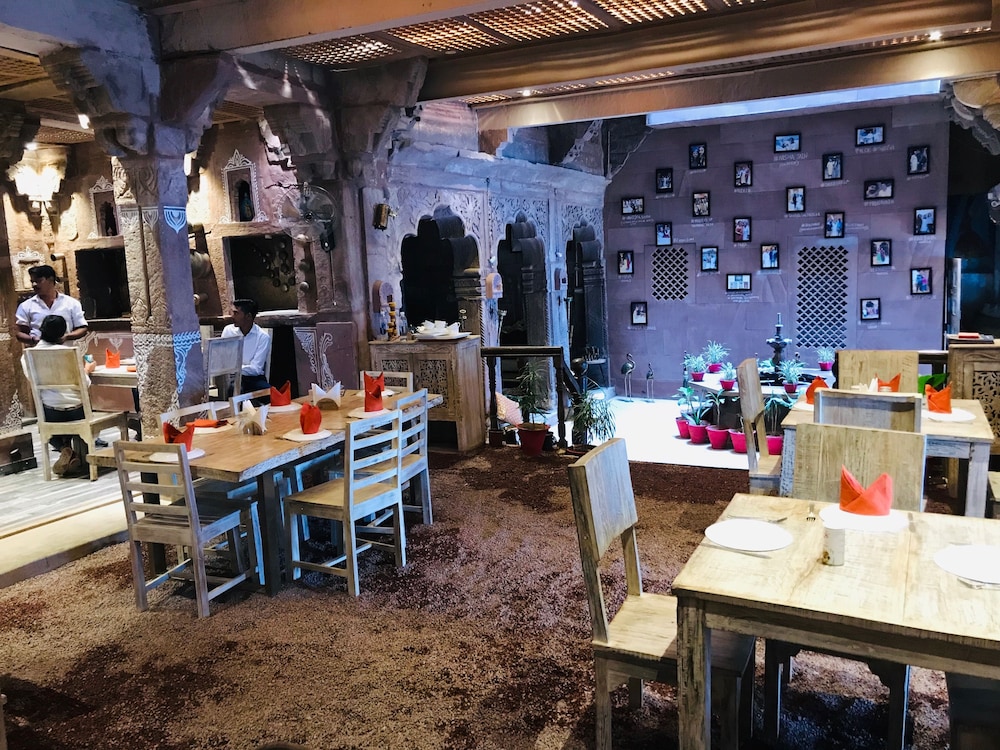 Rani Mahal 33/50