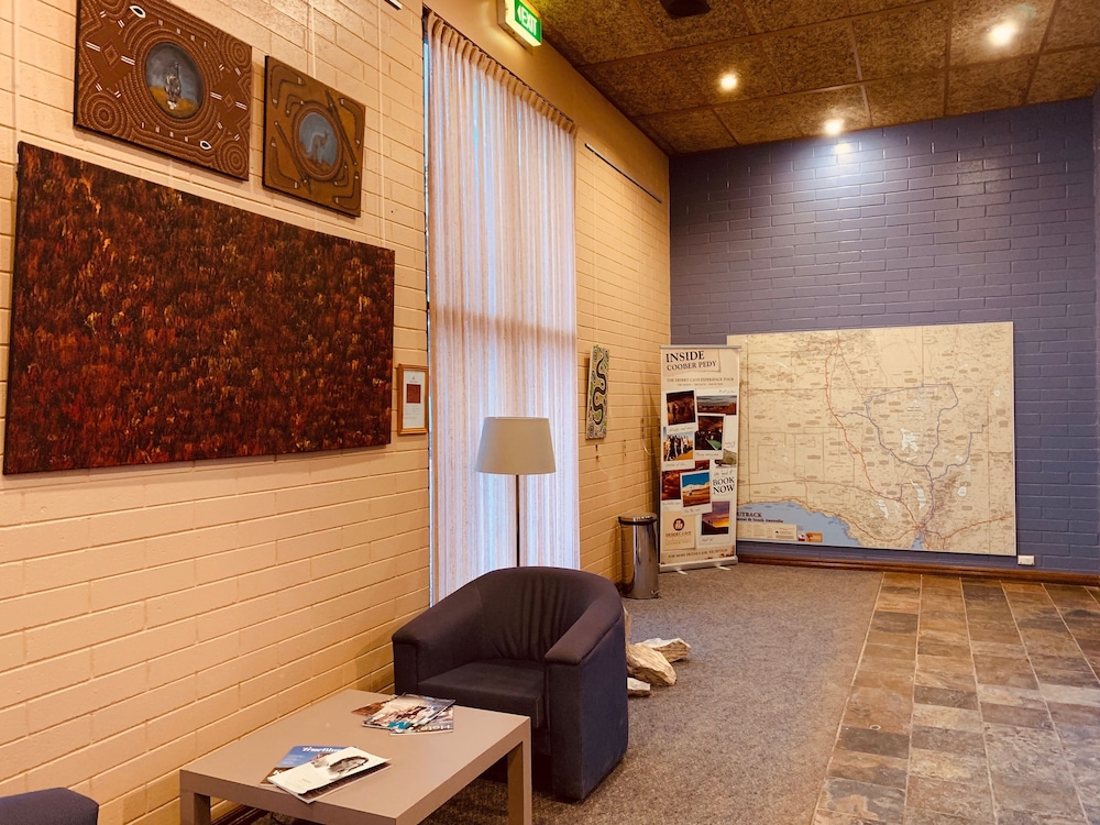 Desert Cave Hotel 20/50