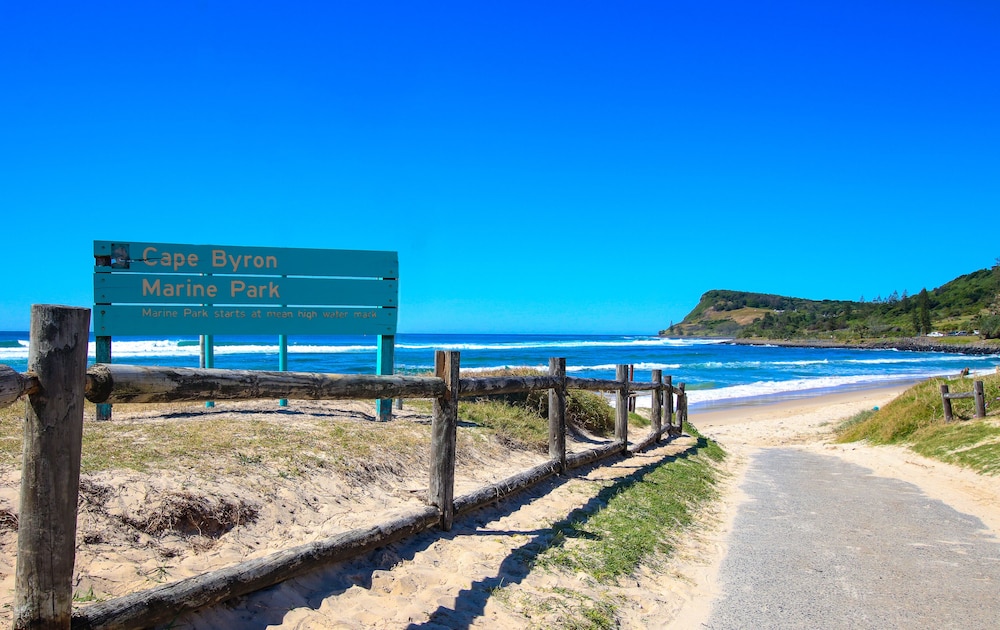 Headland Beach Resort 58/69