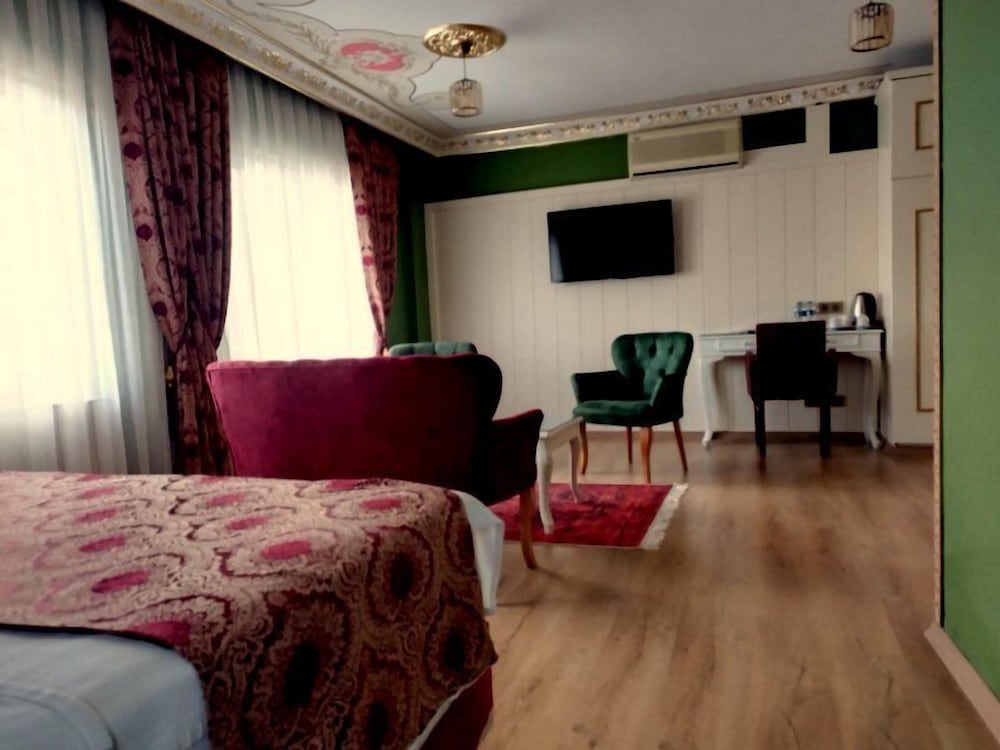Anibal Hotel 16/38