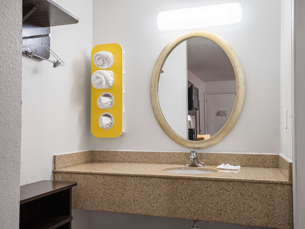 Motel6 Columbus, OH - OSU 9/54