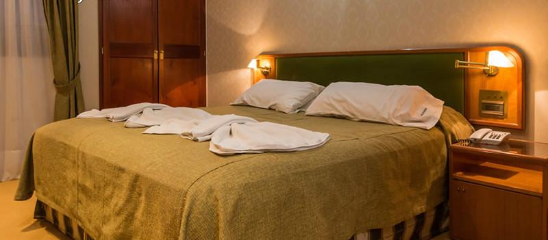 Junior Suite, Street View