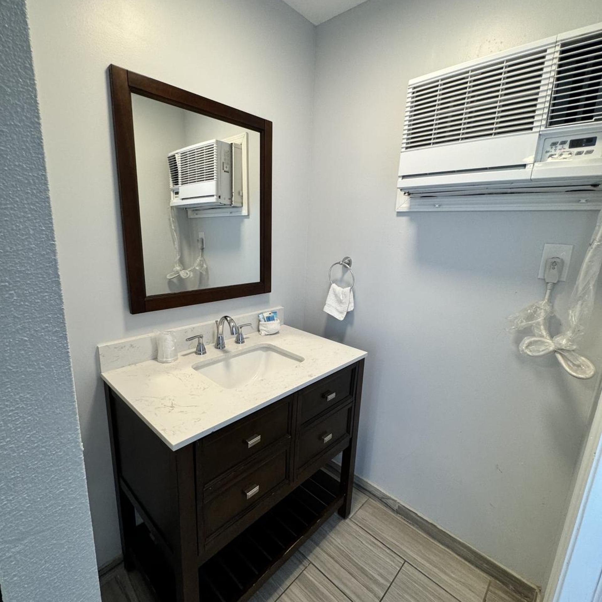 Sunset Beach Hotel Wildwood 44/46