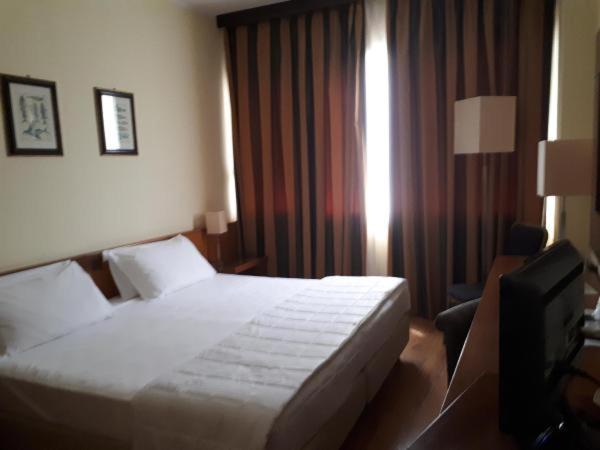 غرفة بسرير مزدوج، Royal Palace Hotel Formerly Nh Royal Palace 3/8