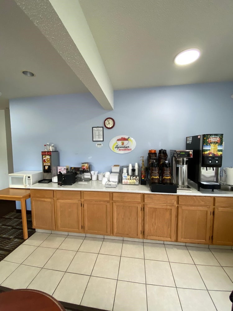 Super 8 by Wyndham Ida Grove 4/40