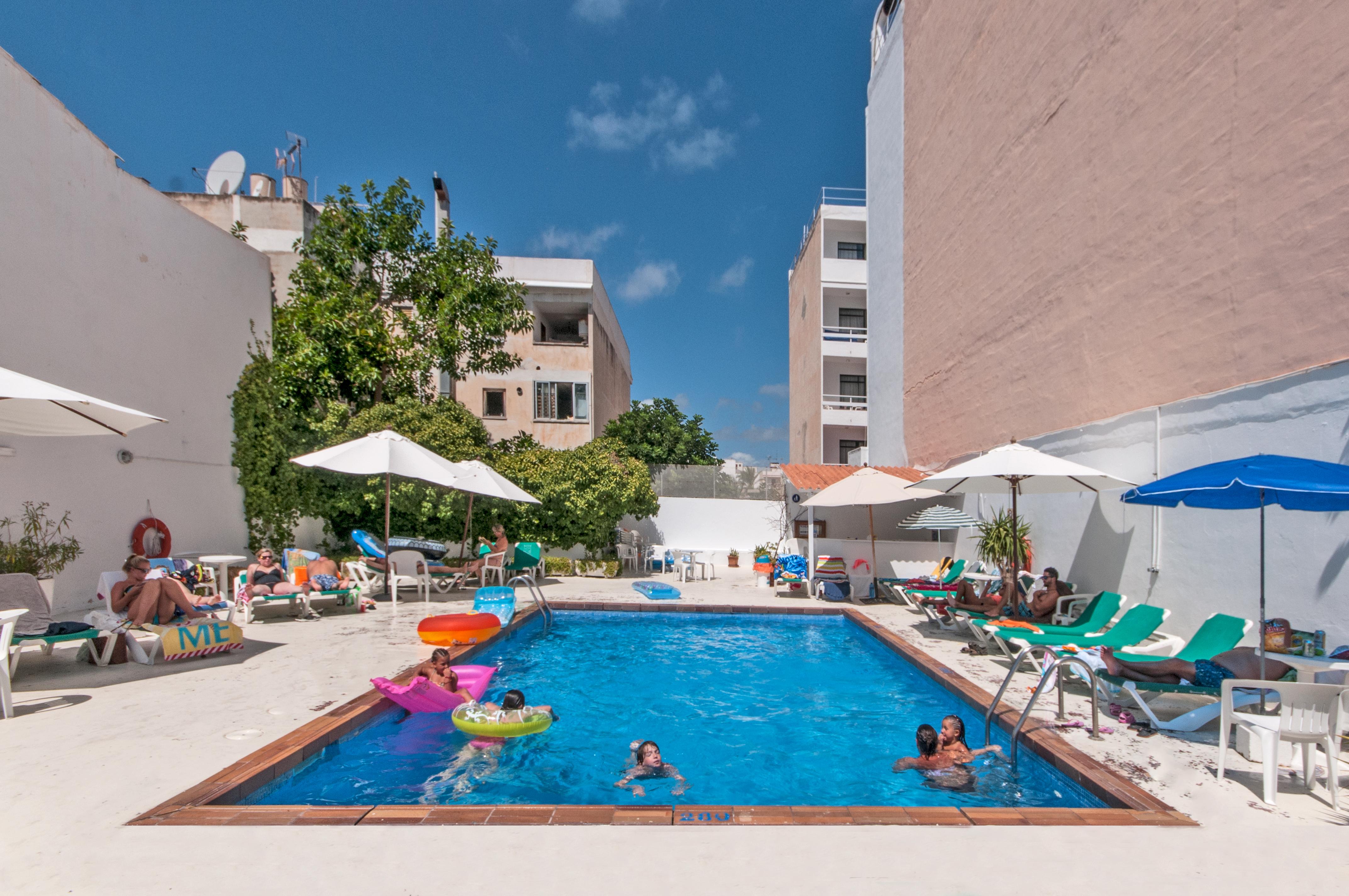Galaxia Boutique Hotel 26/28