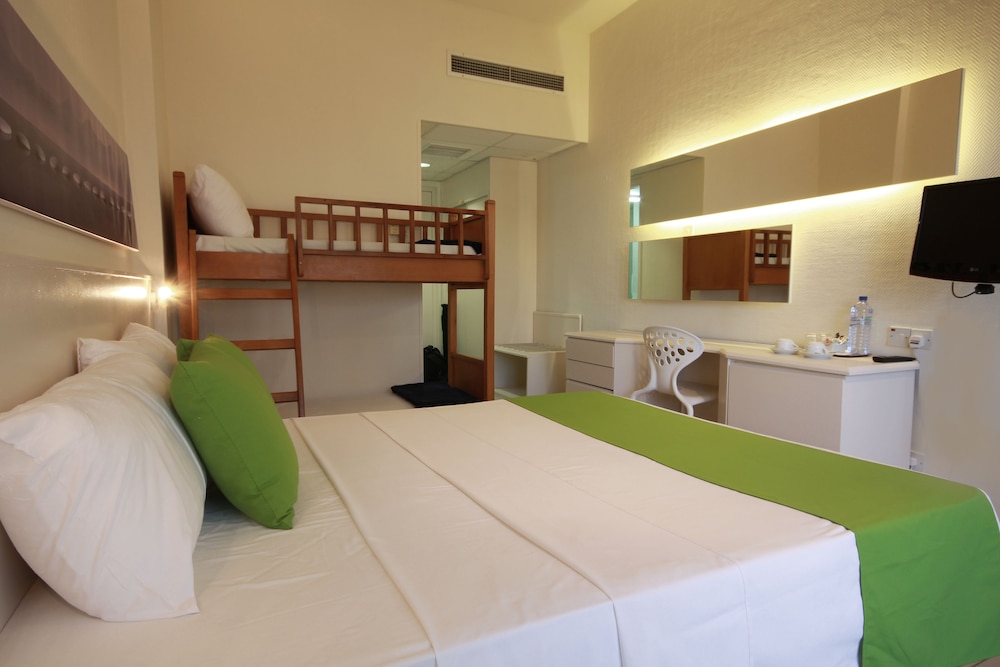 Papouis Protaras Hotel 33/65