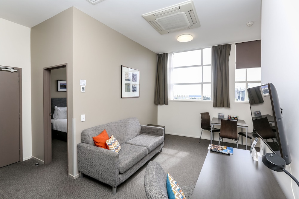 Quest New Plymouth 34/51