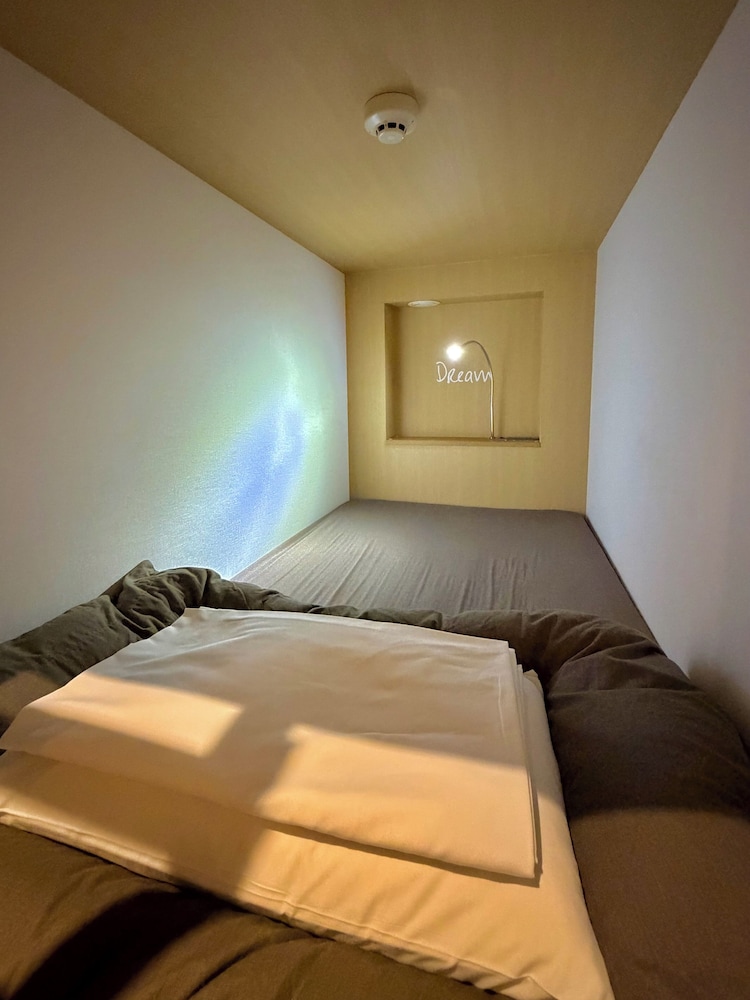 White Hostel Shinsaibashi 11/50
