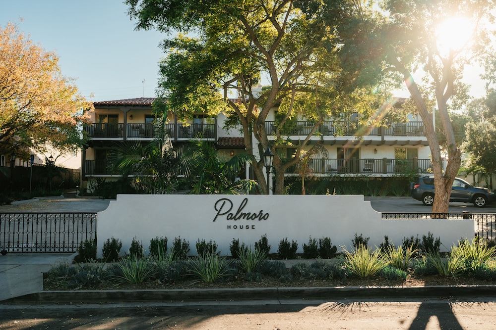 Palmoro House 6/48