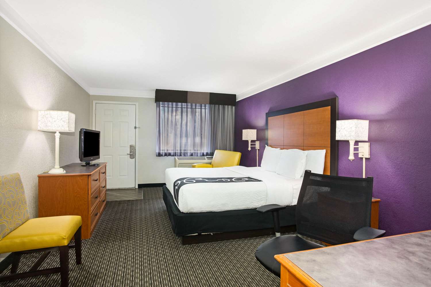 La Quinta Inn San Marcos 24/42