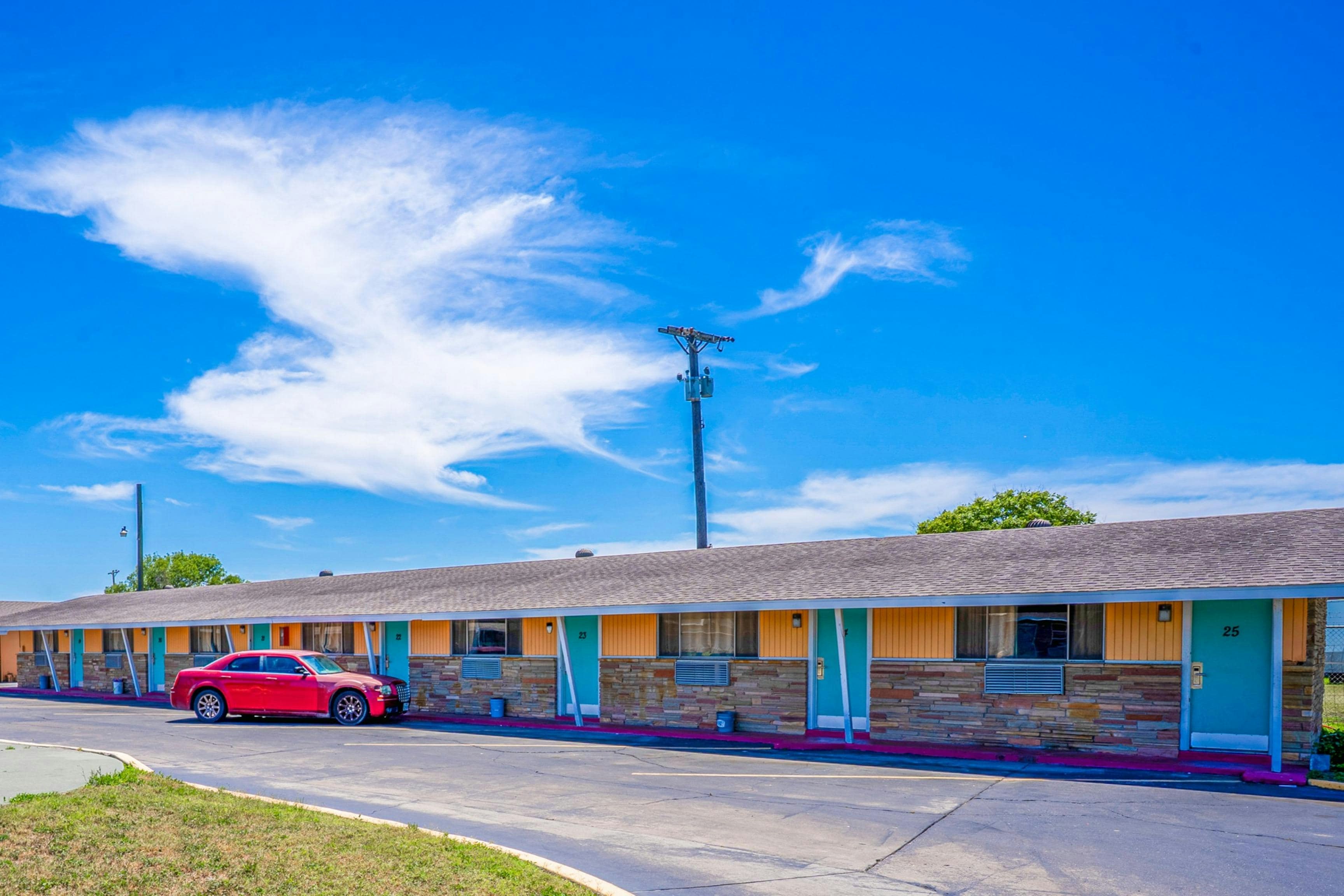 Gulfway Motel By OYO Near Airport I 37 10/30