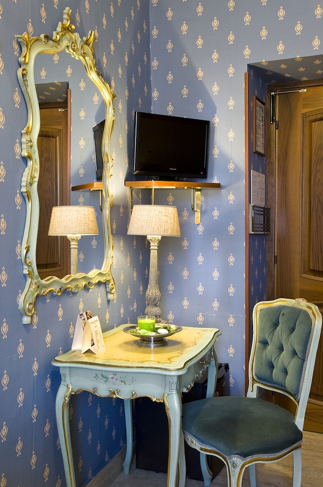 Hotel Villa San Lorenzo Maria 45/57