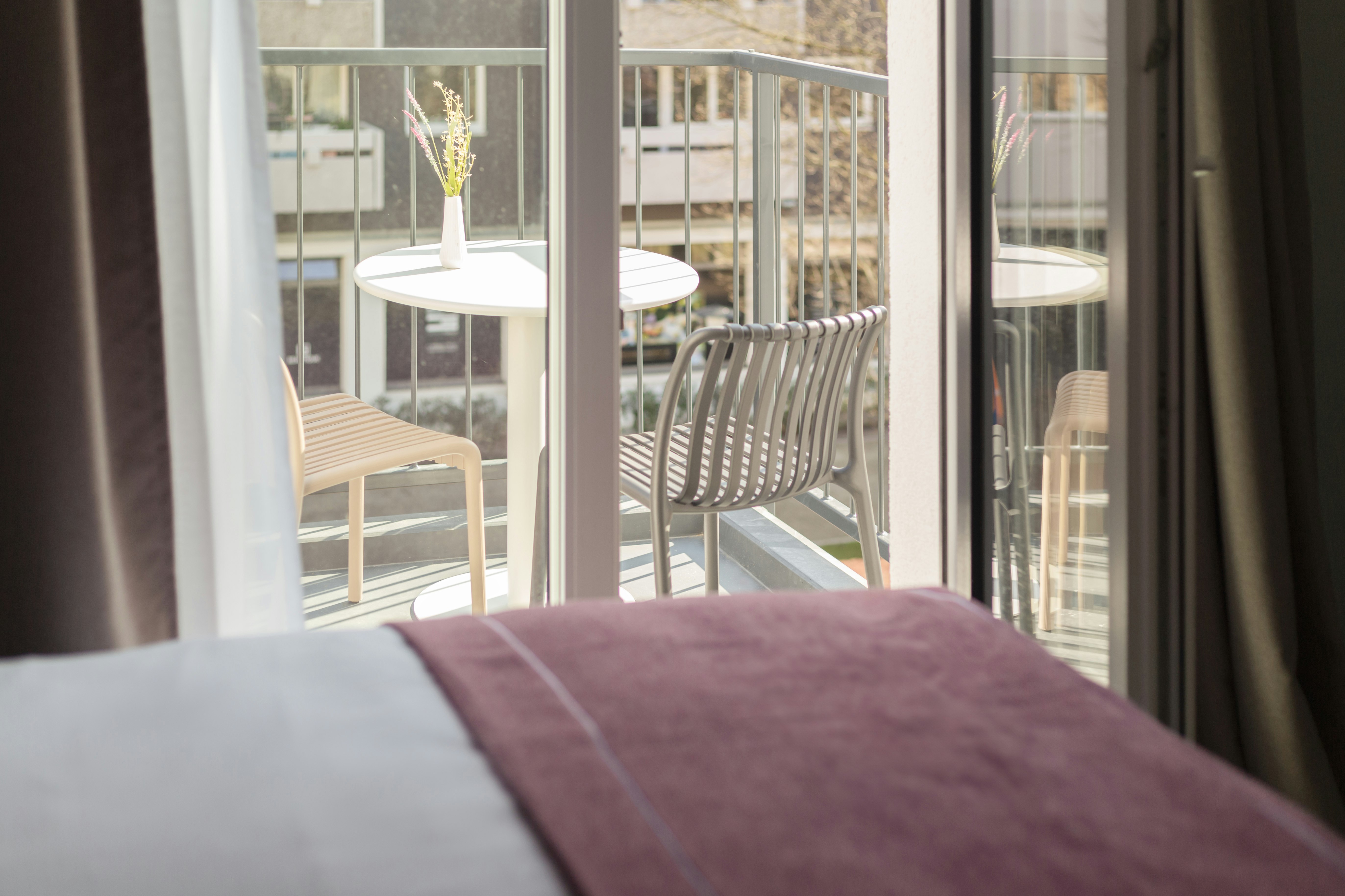 Standard, Single, Single Bed, Balcony, Kitchen 6/10