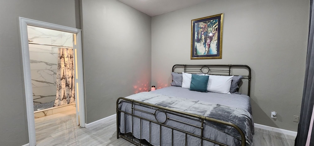 Vineyard, Suite, King Bed