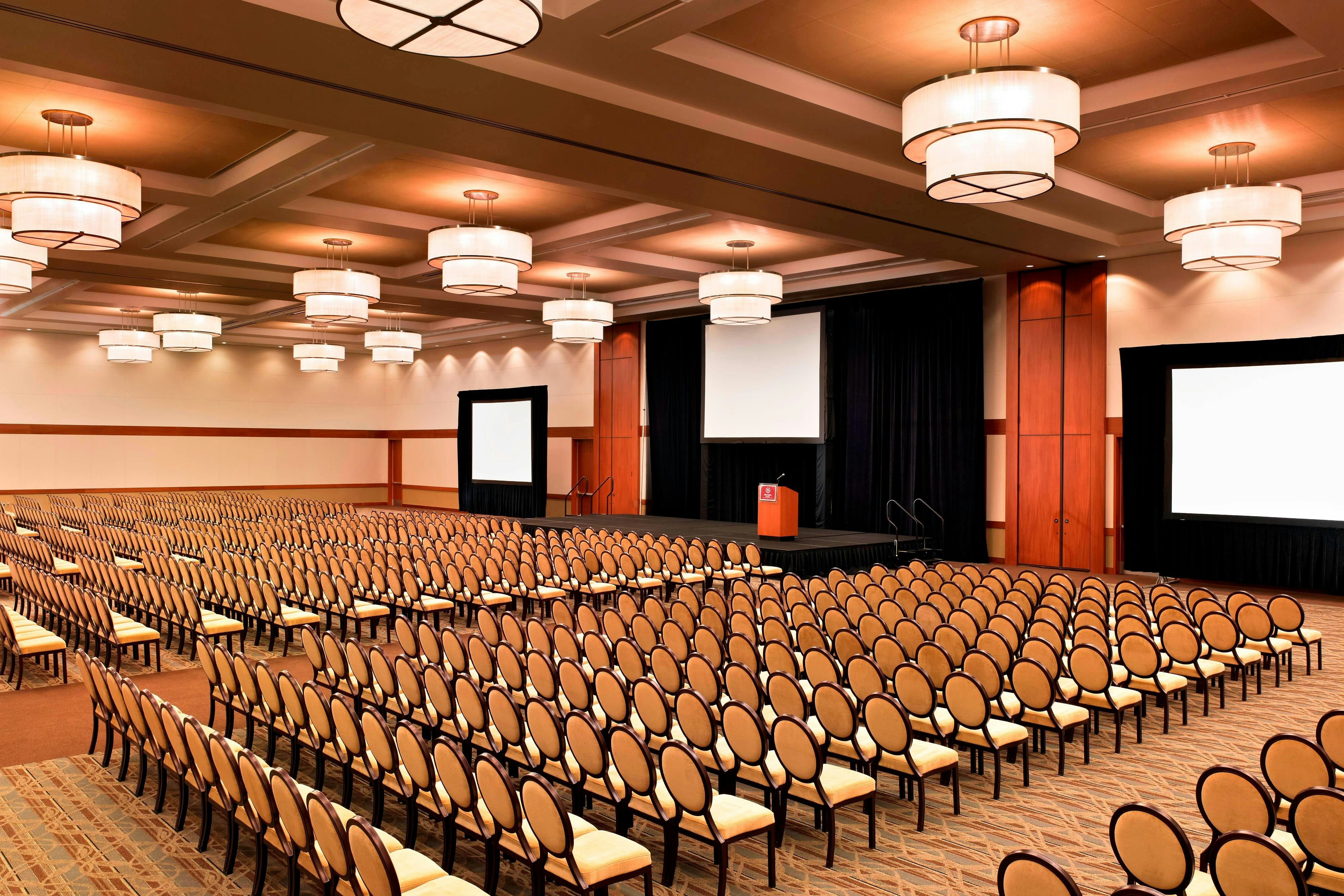 Sheraton Fairplex Hotel Conference Center 34/46