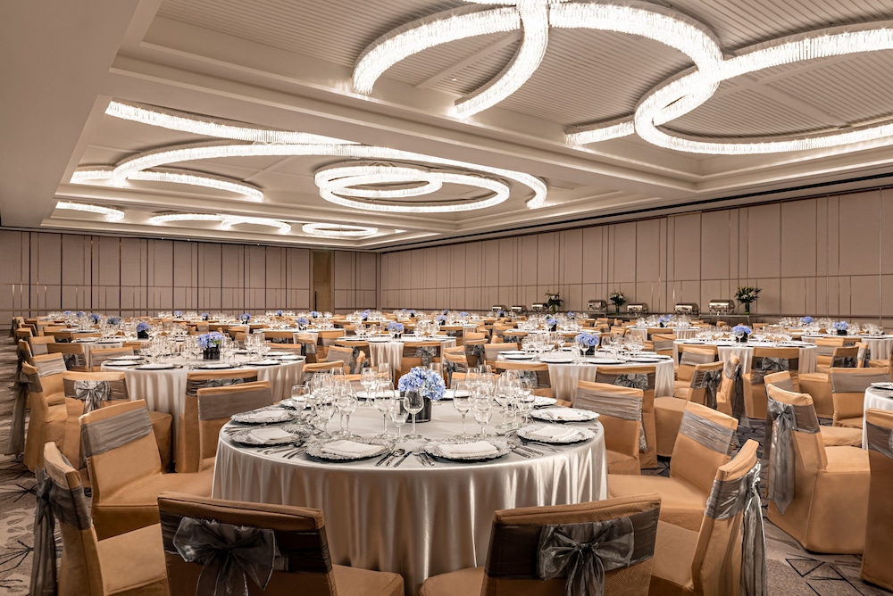 Dusitd2 Davao 39/60