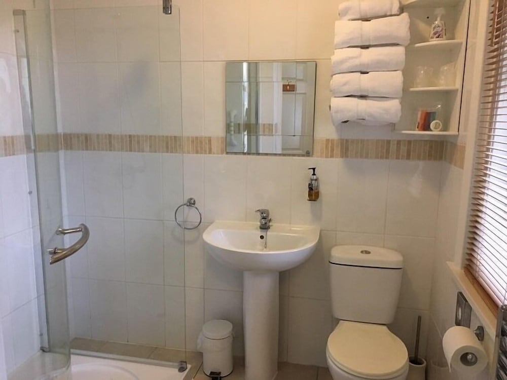 Chaston Manor Hotel 44/50