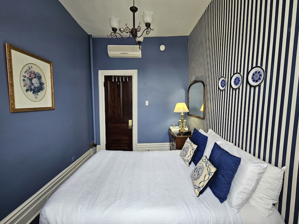 Economy, Single, Single Bed, External Bathroom